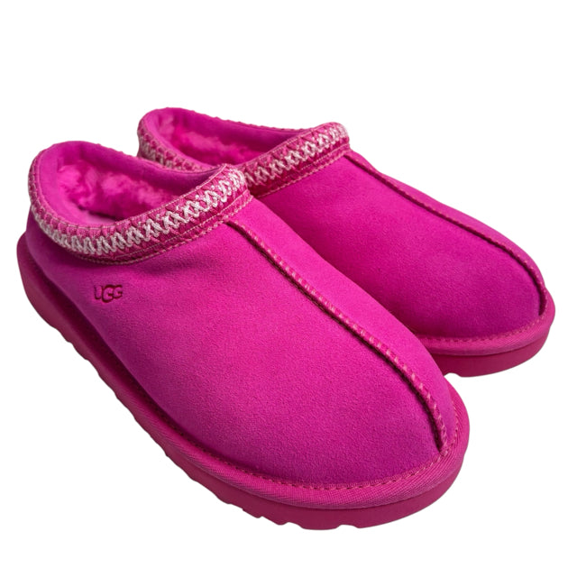 UGG Size 8 Hot Pink NWT SHOE