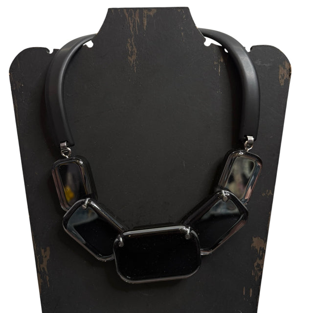 LAFAYETTE 148 Gray NECKLACE