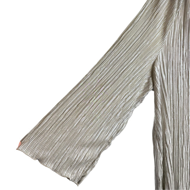 CHICOS Size CHICOS 4 Gold Pleats Long Sleeve Polyester NWT TOP