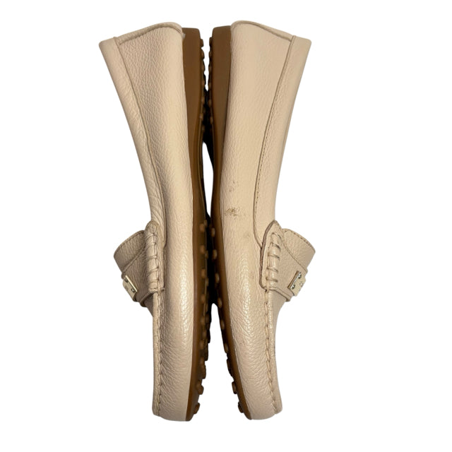 COACH Size 8 Cream Loafer Leather SHOE