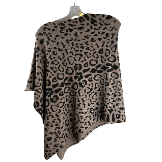 SOFT SURROUNDINGS Tan/Brown Metallic PONCHO