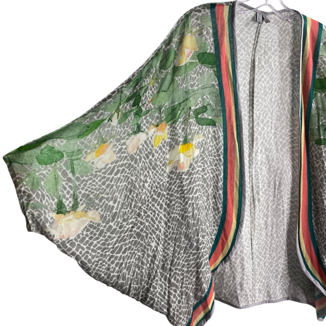 BLANK LONDON Size ONE SIZE Gray/Multi Print 3/4 Sleeve Open Front SWEATER