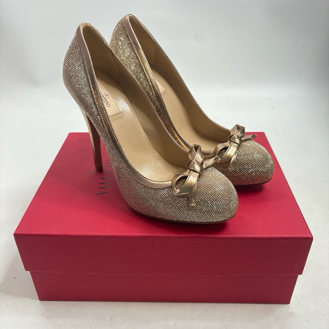 VALENTINO Size 39 Gold Evening NWT SHOE