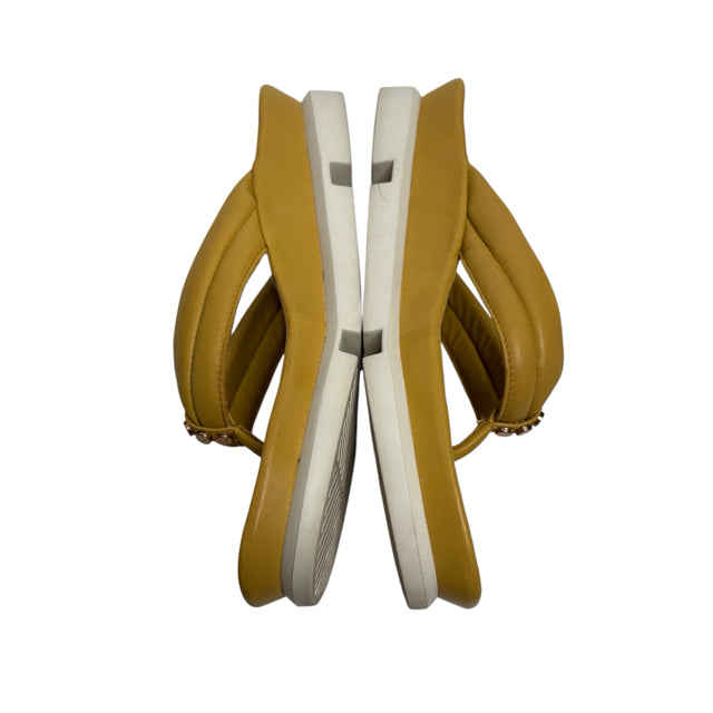 L'AMOUR DES PIEDS Size 9 Gold Flip Flop SHOE