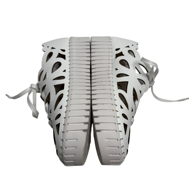 DJANGO & JULIETTE Size 40 White Sneaker Leather NWOT SHOE