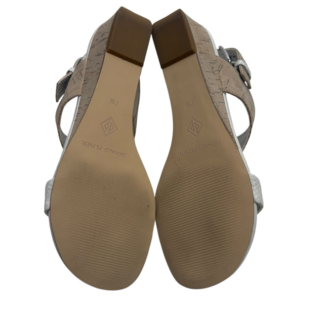 PLINER Size 7 White/Tan Thong Sandal Cork NWOT SHOE