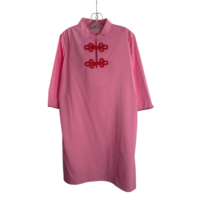 MICHELLE BRADLEY ROBERTSON Size MEDIUM Pink/Red Collar 3/4 Sleeve DRESS