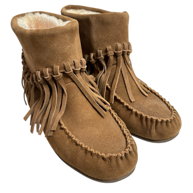 CLOUD NINE Size 8 Tan Ankle Fringed NWOT SHOE