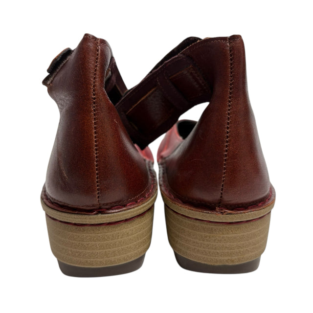 NAOT Size 40 Red/Brown Ankle Strap Leather NWOT SHOE
