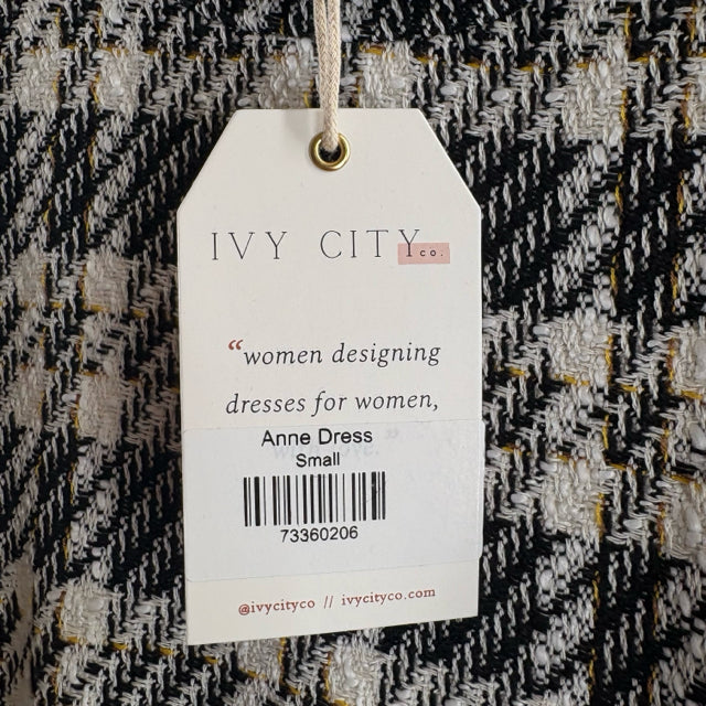 IVY CITY CO Size SMALL B/W Weave Long Sleeve NWT DRESS