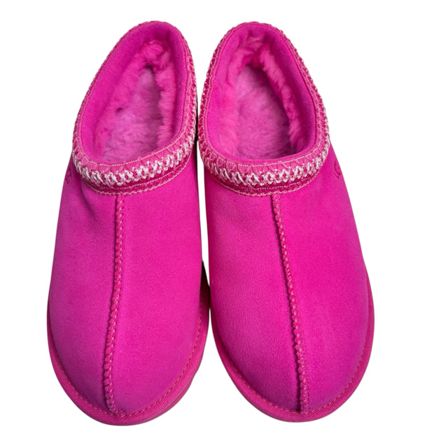 UGG Size 8 Hot Pink NWT SHOE