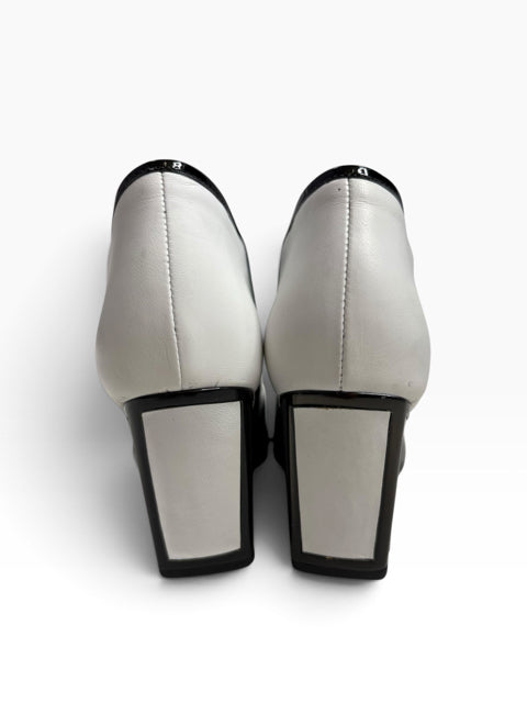 KAT MACONIE Size 6 B/W Bootie Patent Leather SHOE