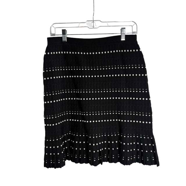 ETCETERA Size SMALL B/W Stitch Detail Knit SKIRT