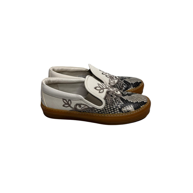 AGL Size 2 White/Gray Slip on Snake Look NWOT SHOE