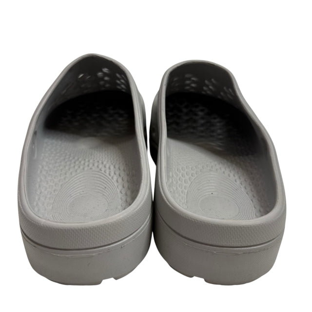 REVITALIGN Size 7 Gray Clog Plastic SHOE