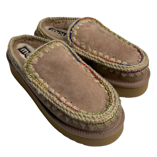 MOU Size 39 Tan Clog NWT SHOE