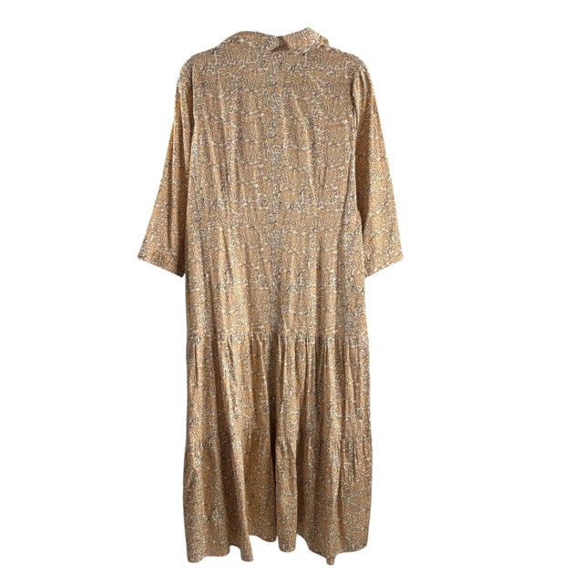 SUSAN ALBRIGHT Size MEDIUM Tan Print 3/4 Sleeve DRESS