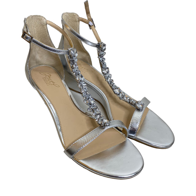 BADGLEY MISCHKA Size 10 Silver Sandal Metallic NWOT SHOE
