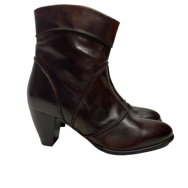 MEUCCI Size 8 Chocolate Mid Calf Leather BOOT