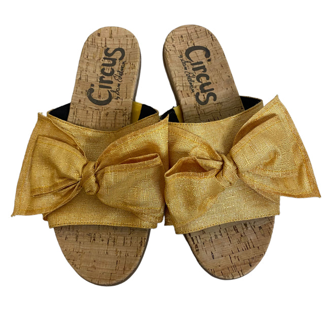 CIRCUS/SAM EDELMAN Size 7 Gold Slide Bow SHOE